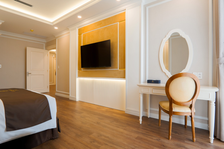 PHÒNG LACHATEAU FAMILY