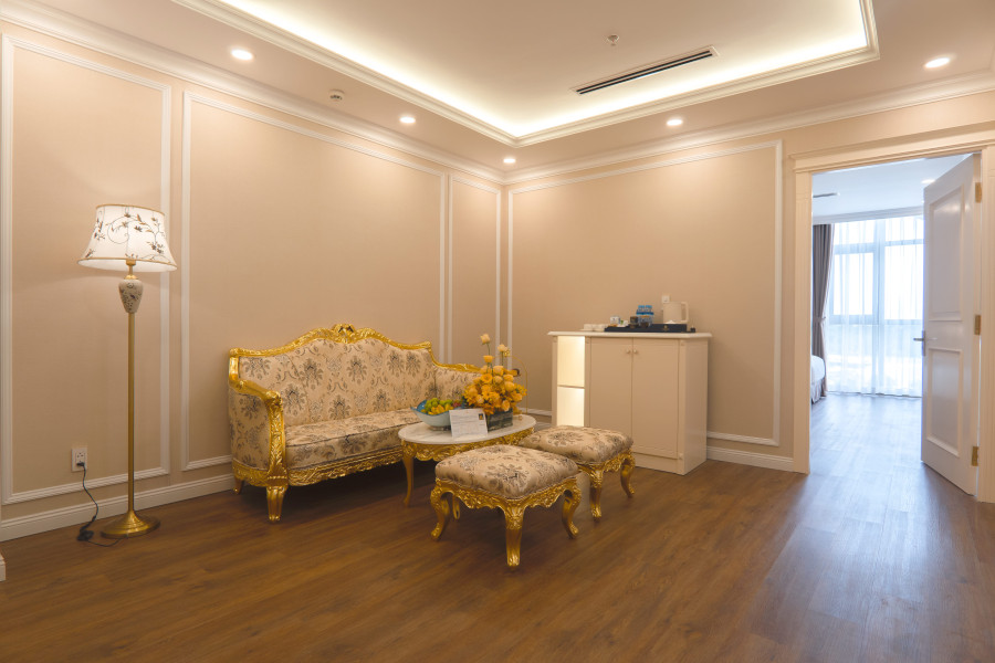 PHÒNG LACHATEAU FAMILY