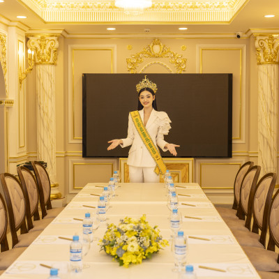 PHÒNG HỌP KING & QUEEN